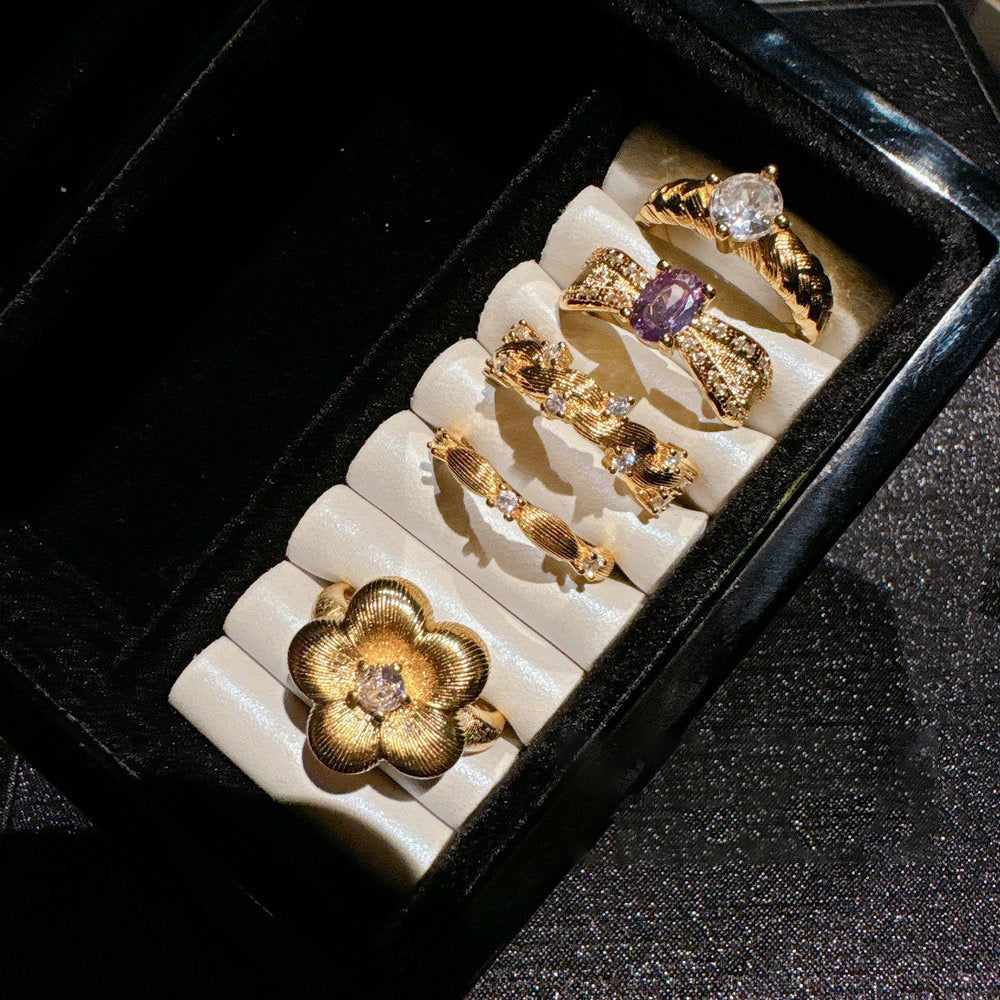 Vintage Style Brushed Thorn Vine Gemstone Ring 18K Gold Plated Brushed Small Flower Ring