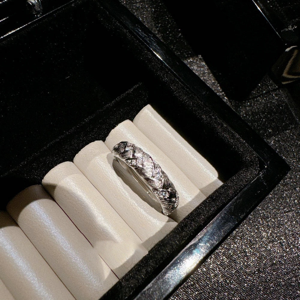 Vintage Plated Curved Brushed Zircon Ring Earring